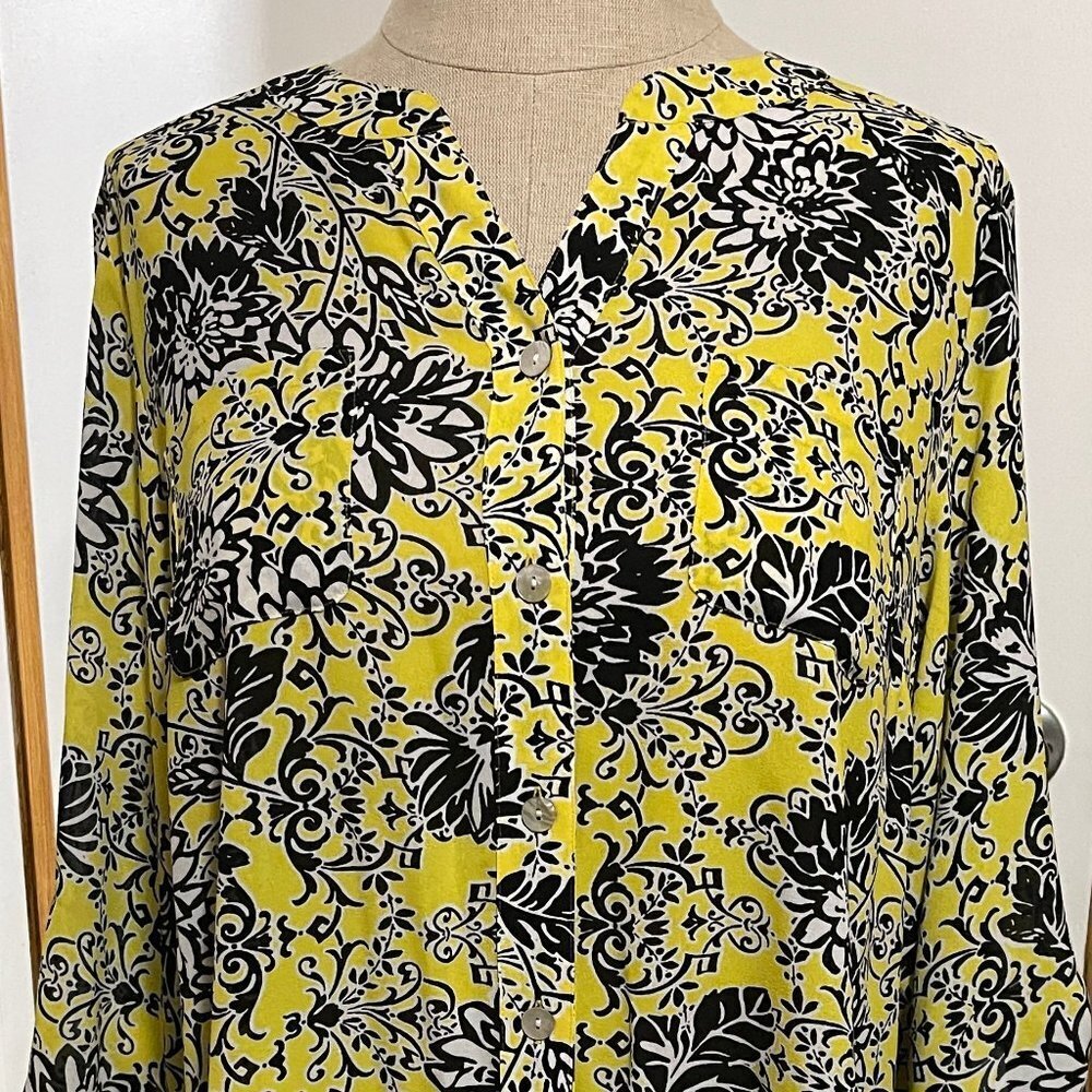 Ladies Ruby Red Blouse Size 1X